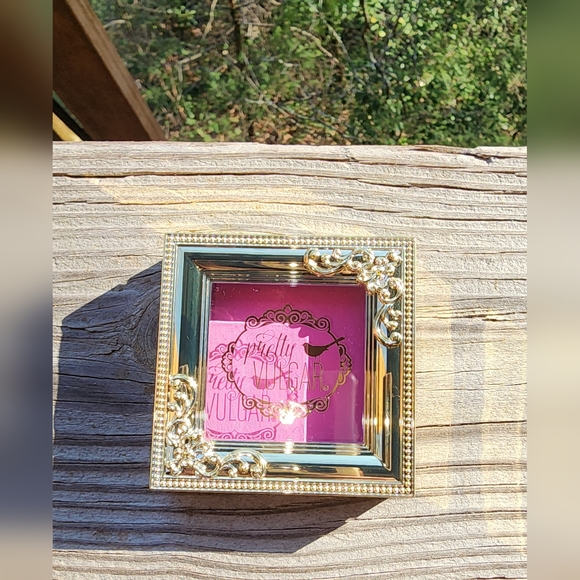 Pretty Vulgar Make Them Blush Powder Blush 111 Prim Vixen New Full Size Vibrant - Picture 1 of 2